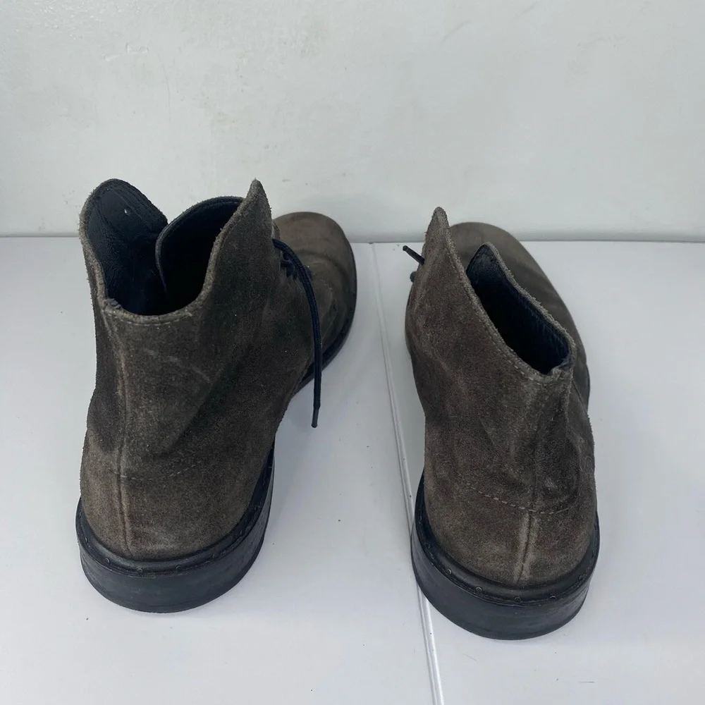 AllSaints Men's Suede Chukka Boots in Gray